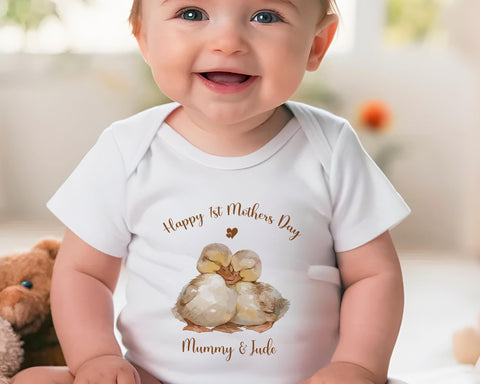 First Mothers Day Gift Personalised Present - Fluffy Duck Design Babygrow Tee Vest Gift for New Mums - Duck Design Matching Cushion SMC011